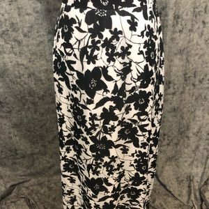 Maxi Skirt black and white zipper back 14-008